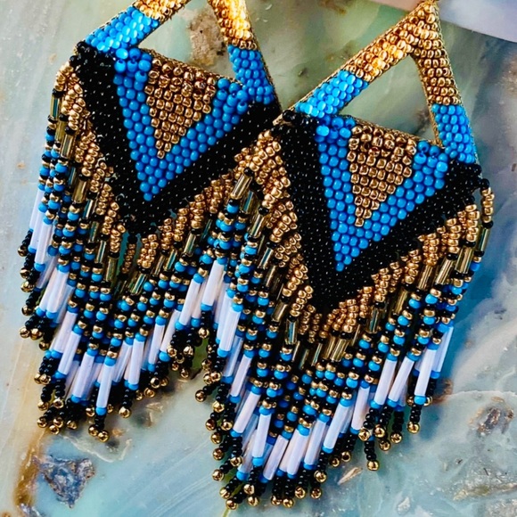 🌺🎉HP🎉🌺 NWT Deepa Gurnani Luxe Beaded Diamond Chandeliers - Picture 7 of 16